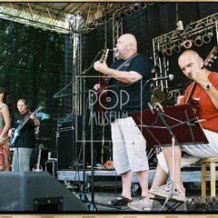 TRUTNOV OPEN AIR MUSIC FESTIVAL 2005 objektivem Miroslava Lédla