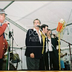 TRUTNOV OPEN AIR MUSIC FESTIVAL 2005 objektivem Miroslava Lédla