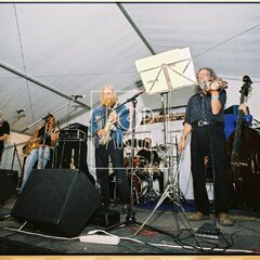 TRUTNOV OPEN AIR MUSIC FESTIVAL 2005 objektivem Miroslava Lédla