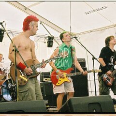 TRUTNOV OPEN AIR MUSIC FESTIVAL 2005 objektivem Miroslava Lédla