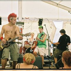 TRUTNOV OPEN AIR MUSIC FESTIVAL 2005 objektivem Miroslava Lédla