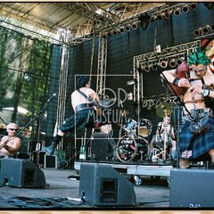 TRUTNOV OPEN AIR MUSIC FESTIVAL 2005 objektivem Miroslava Lédla