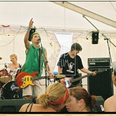 TRUTNOV OPEN AIR MUSIC FESTIVAL 2005 objektivem Miroslava Lédla