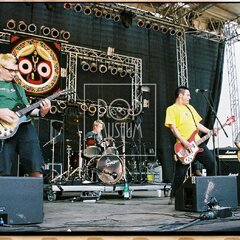 TRUTNOV OPEN AIR MUSIC FESTIVAL 2005 objektivem Miroslava Lédla