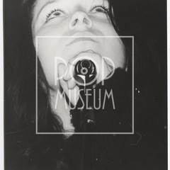 Here / f. Martin Straka