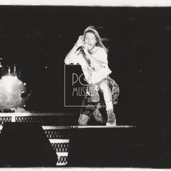 GUNS N' ROSES