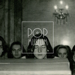 Houpací koně / f. Petr Mička