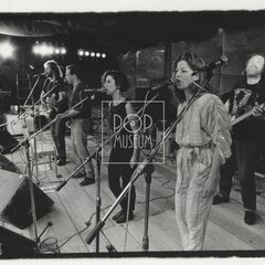 HUDBA PRAHA (JASNÁ PÁKA)