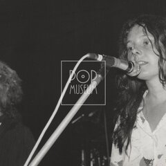 HUDBA PRAHA (JASNÁ PÁKA)