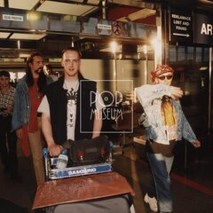 KRATOCHVÍLOVÁ, JANA