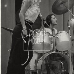 KRATOCHVÍLOVÁ, JANA