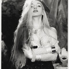 KRATOCHVÍLOVÁ, JANA