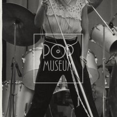 KRATOCHVÍLOVÁ, JANA