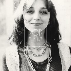 KRATOCHVÍLOVÁ, JANA