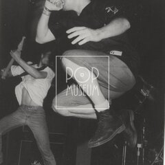 KURTIZÁNY Z 25. AVENUE kredity