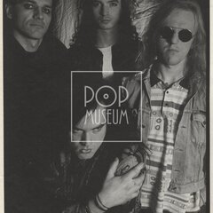 KURTIZÁNY Z 25. AVENUE kredity