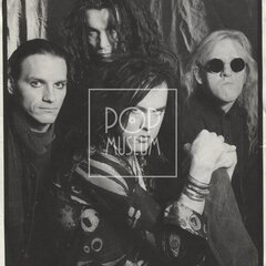 KURTIZÁNY Z 25. AVENUE kredity