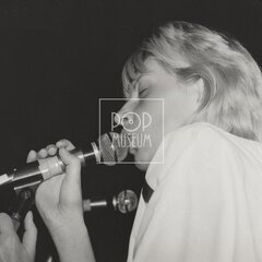 NAHORU PO SCHODIŠTI DOLŮ BAND