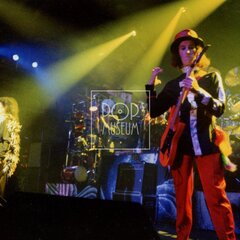 SIOUXSIE AND THE BANSHEES (& The Creatures)