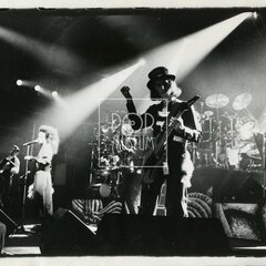 SIOUXSIE AND THE BANSHEES (& The Creatures)