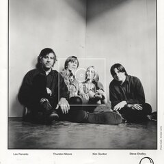 SONIC YOUTH
