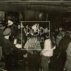 Praha, klub Ubiquity, 1994 (repro z listu Prague Post)