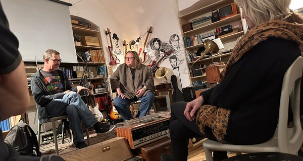 V Popmuseu se to na Černých devadesátkách pěkně rozjelo.