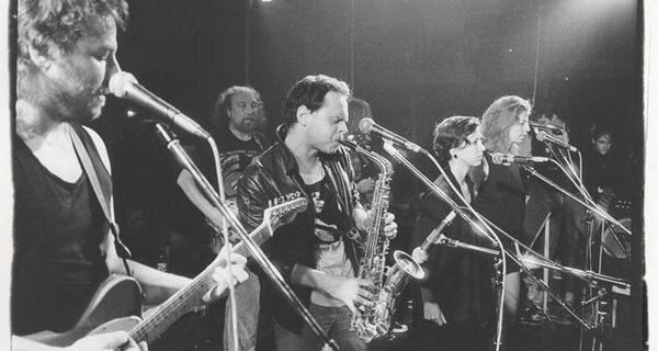 HUDBA PRAHA (JASNÁ PÁKA)