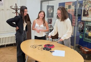 Studenti v Popmuseu Studenti v Popmuseu