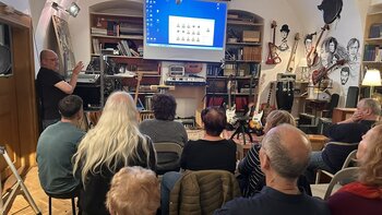 Z posledního doprovodného programu k výstavě Černý na tahu