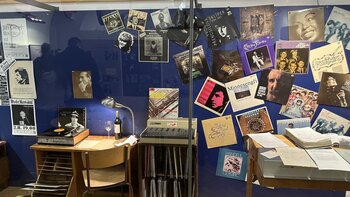 z vernisáže Černý na tahu